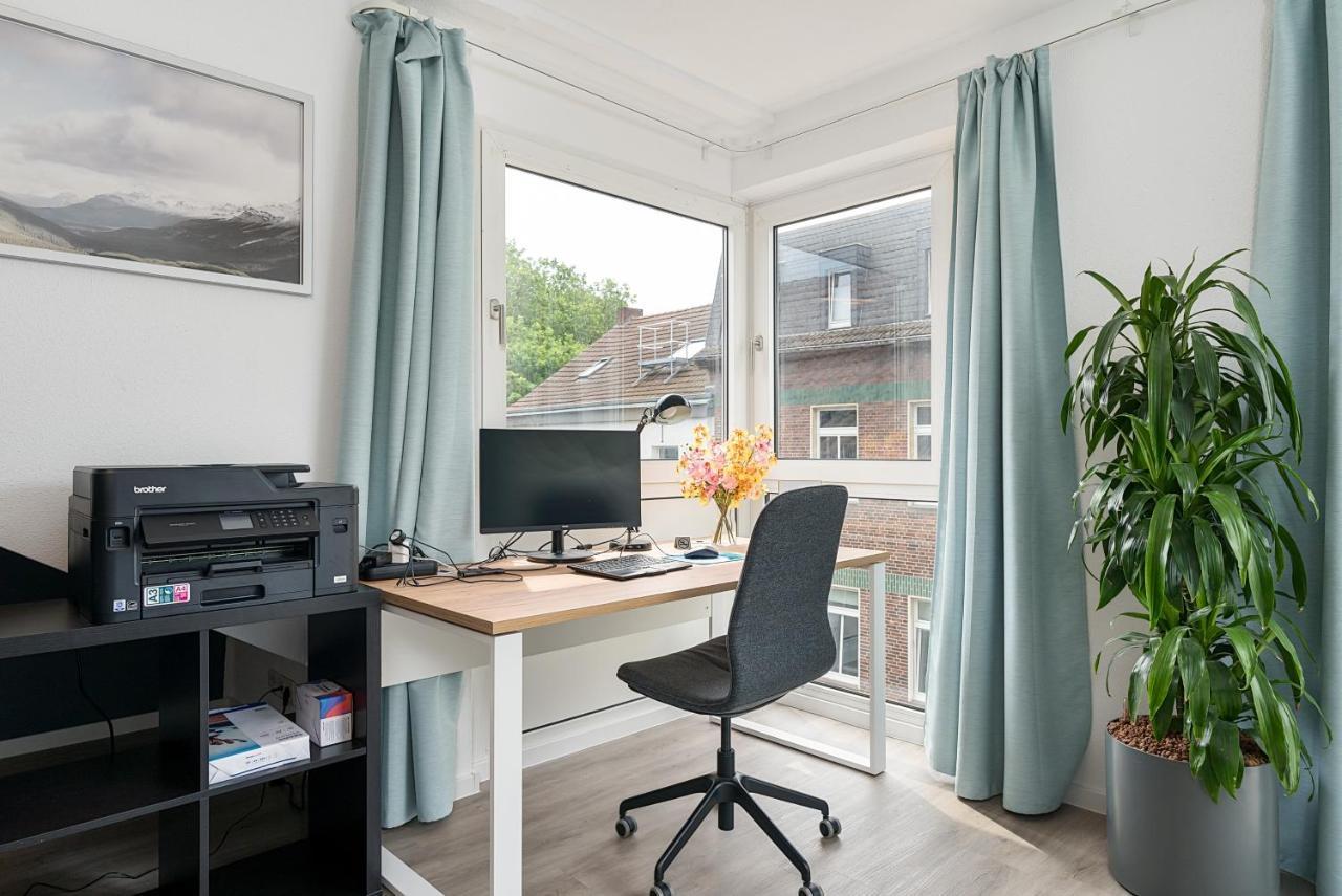Federnest - Luxus-Studio - Kingsize Boxspringbett - Home-Office Mit Monitor Und Drucker - 11 Min Hbf 杜伊斯堡 外观 照片
