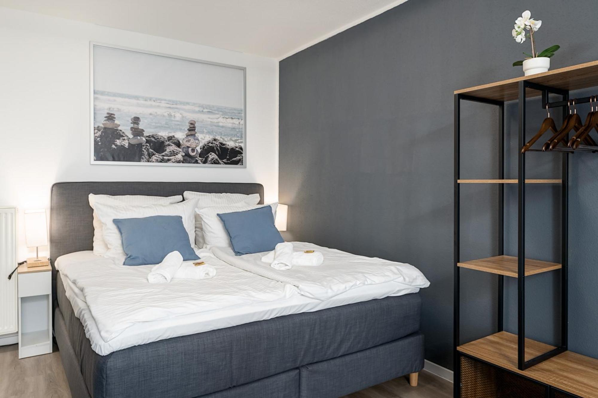 Federnest - Luxus-Studio - Kingsize Boxspringbett - Home-Office Mit Monitor Und Drucker - 11 Min Hbf 杜伊斯堡 外观 照片